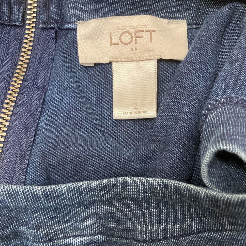 3/$20 Ann Taylor Loft Blue Fit and Flare Mini Dress, Zippered Back Womenβs 2 - Picture 2 of 8